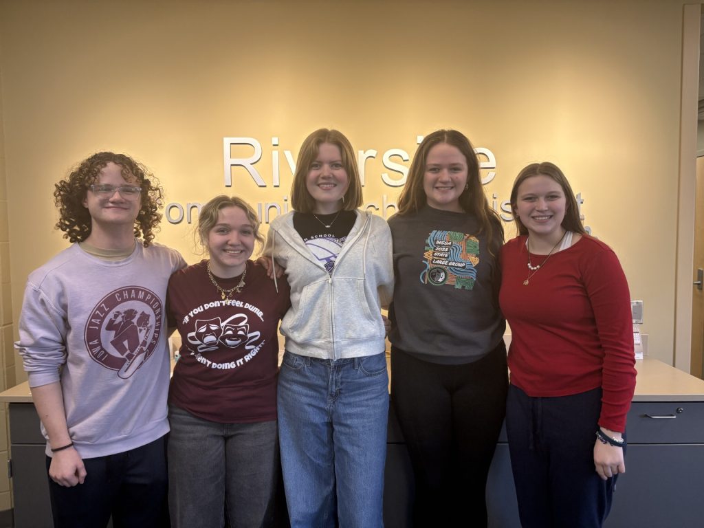 Riverside Jazz Choir Students Preparing for Major Competitions