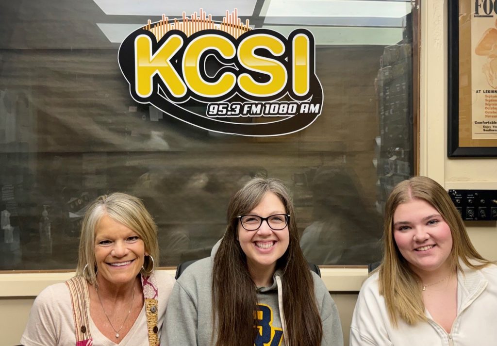 Red Oak Students Launch ‘Project Sunshine’ to Spread Kindness Across Communities